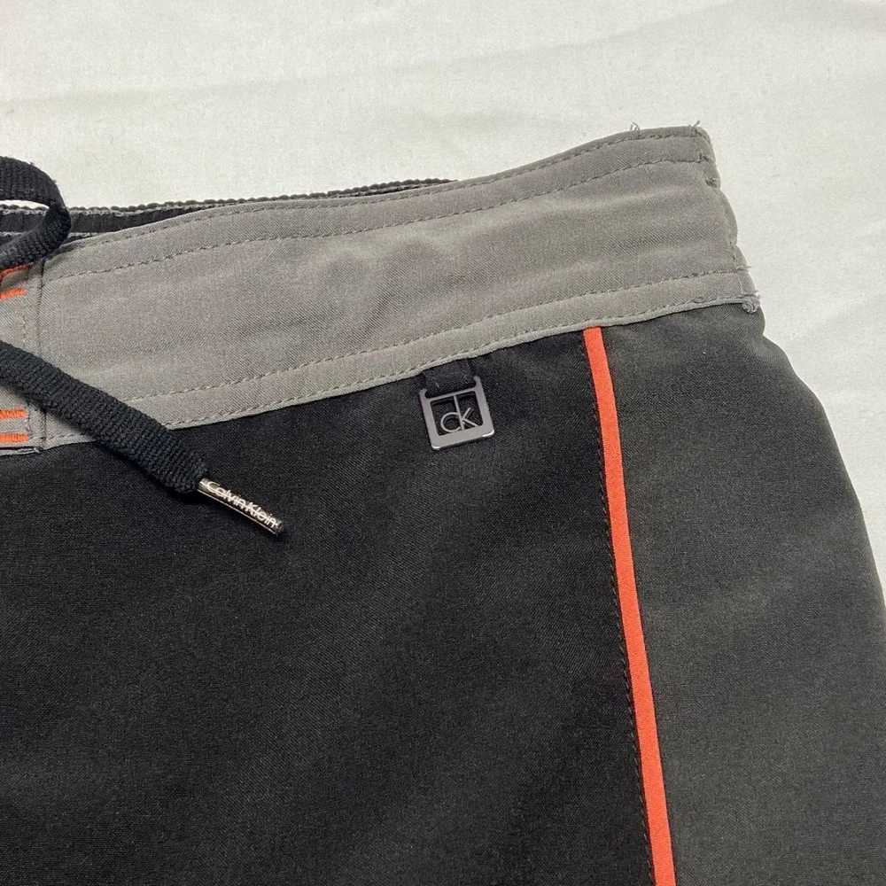 Calvin Klein Swim Board Shorts Men's Medium Black Grey Red Logo Drawstring Waist